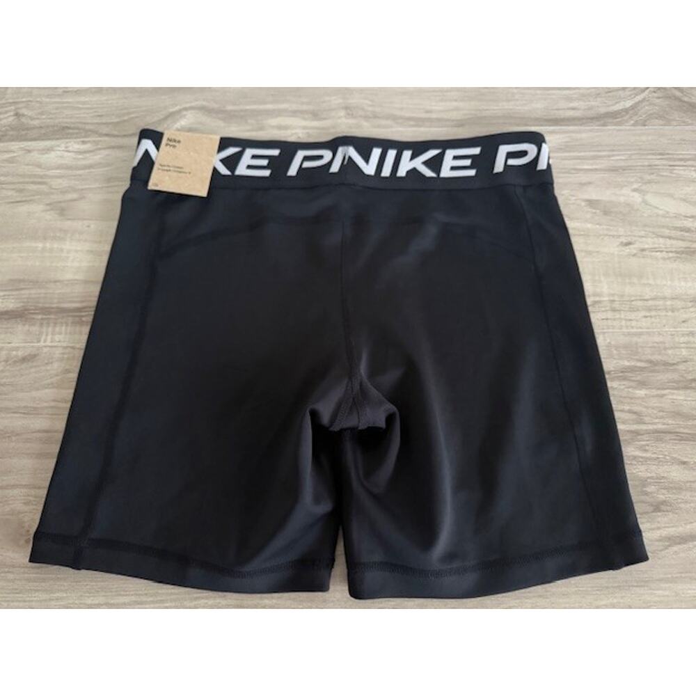 NWT Nike Pro Women's Tight Fit Shorts - Black - Size XL - Picture 2 of 10